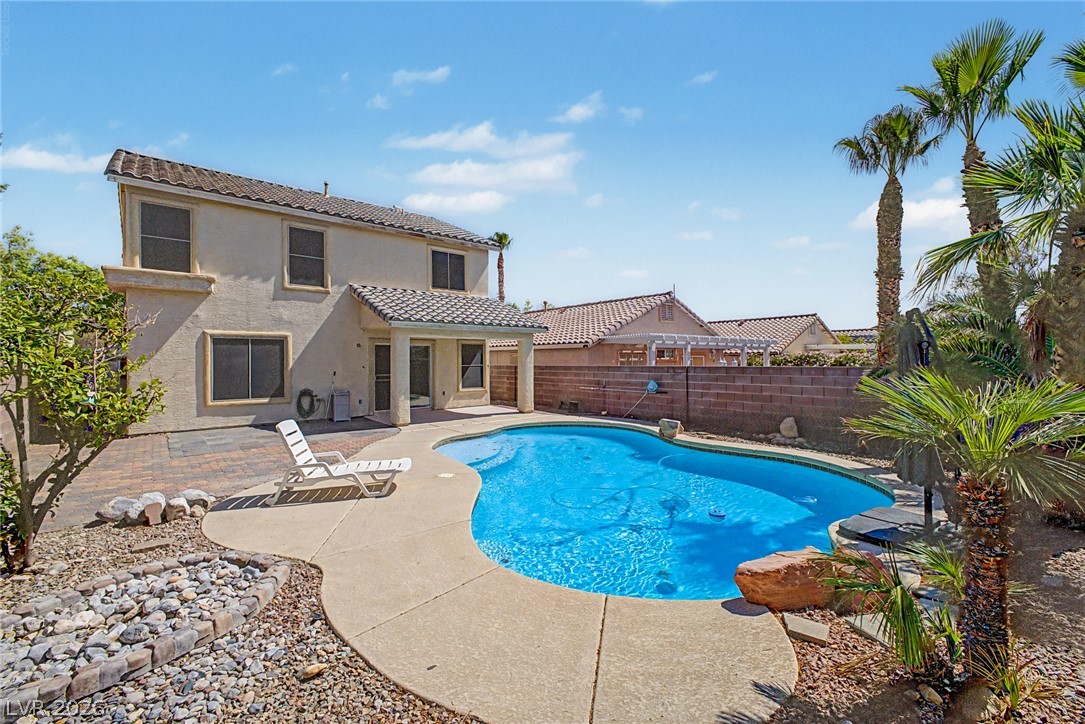 10547 Lilac Tree Avenue Property Photo 1