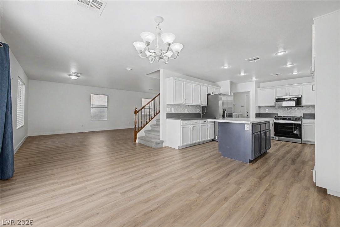 10547 Lilac Tree Avenue Property Photo 7