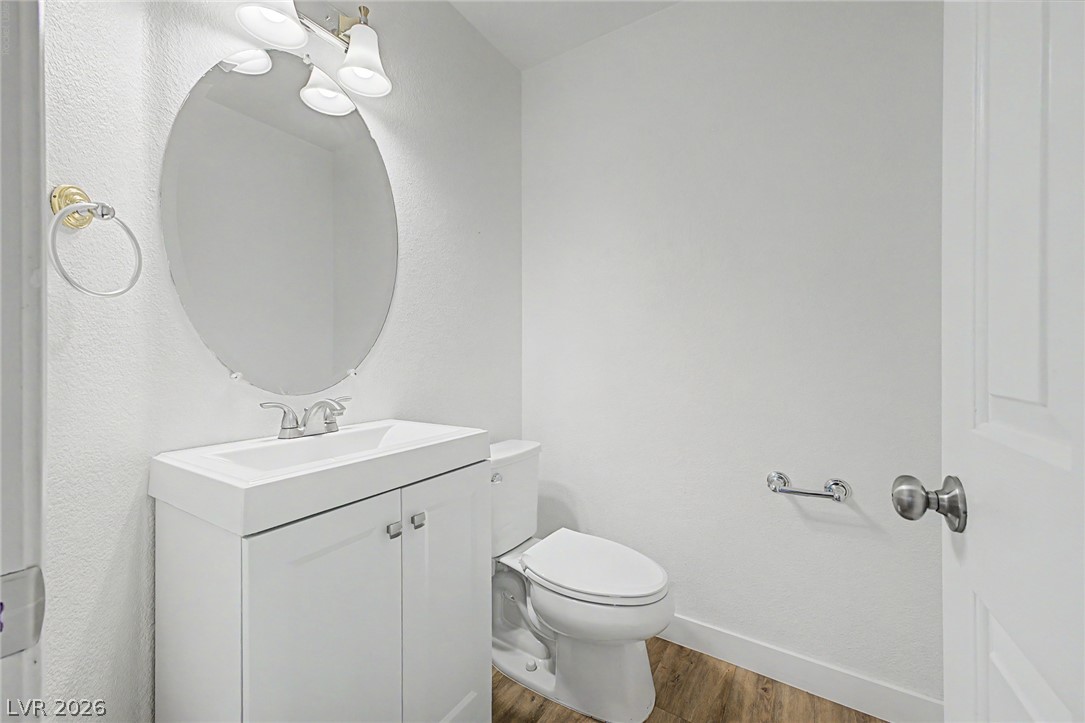 10547 Lilac Tree Avenue Property Photo 9