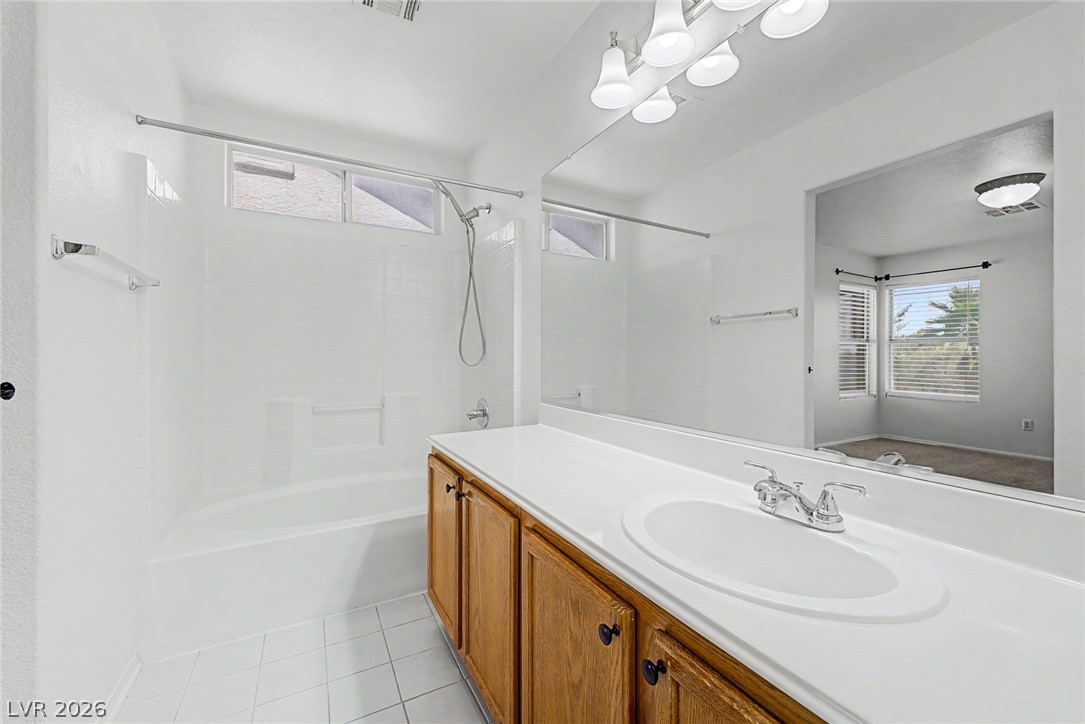 10547 Lilac Tree Avenue Property Photo 16