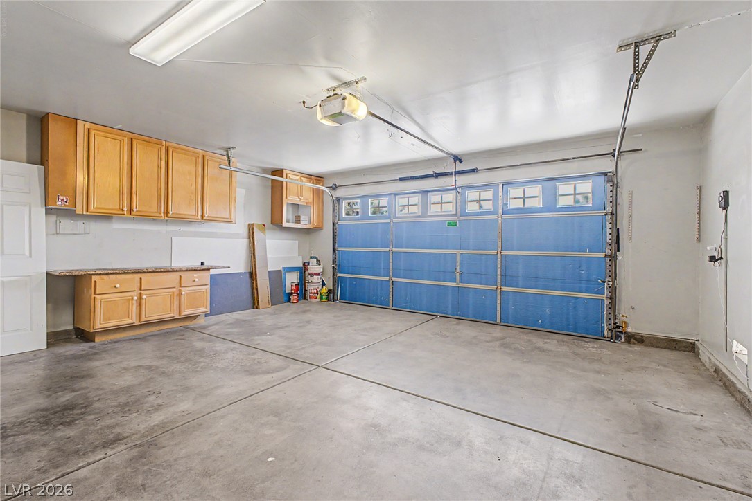 10547 Lilac Tree Avenue Property Photo 28