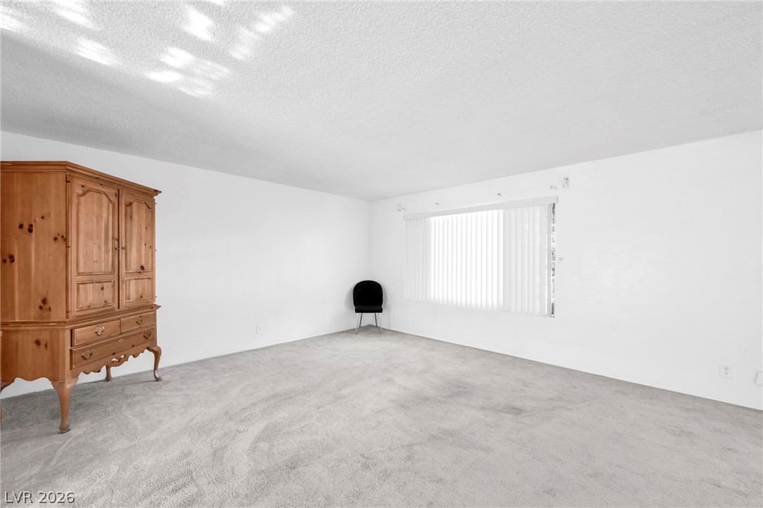 1165 Sierra Vista Drive Property Photo 11