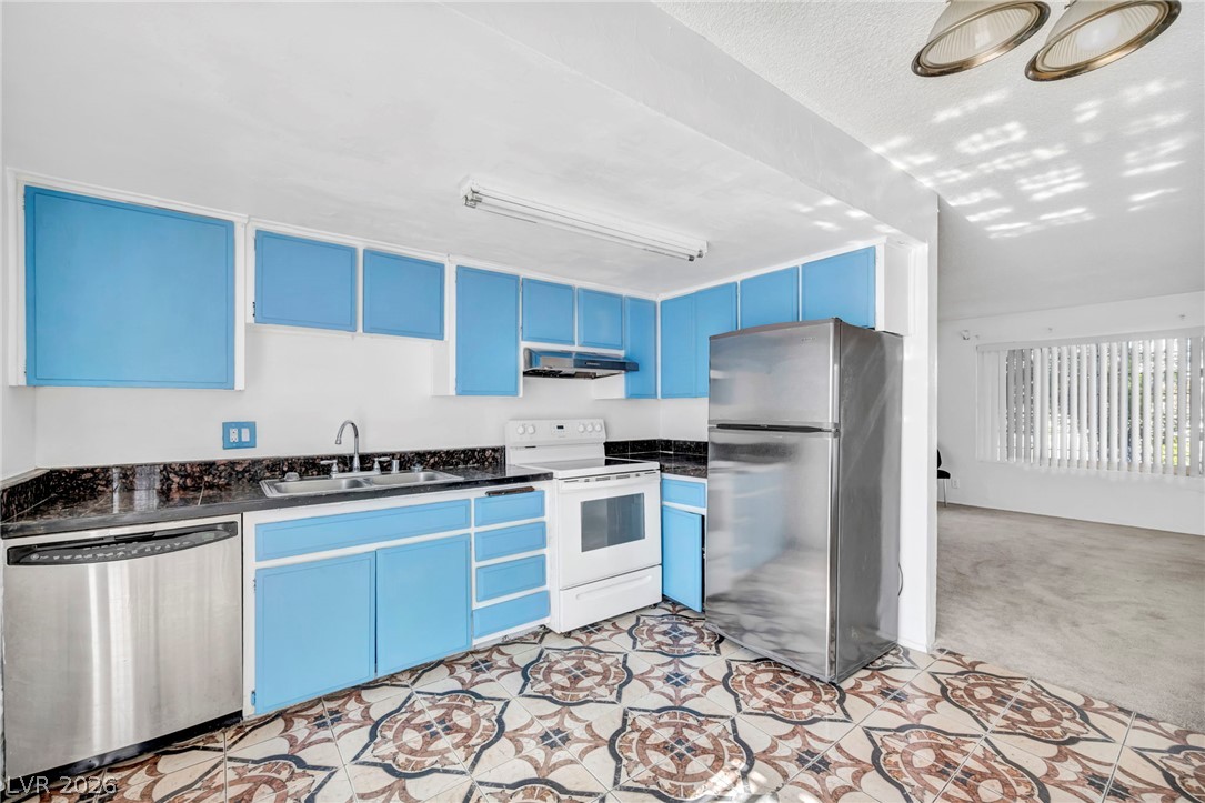 1165 Sierra Vista Drive Property Photo 16