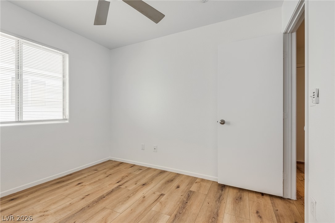 4833 Whispering Spring Avenue Property Photo 16