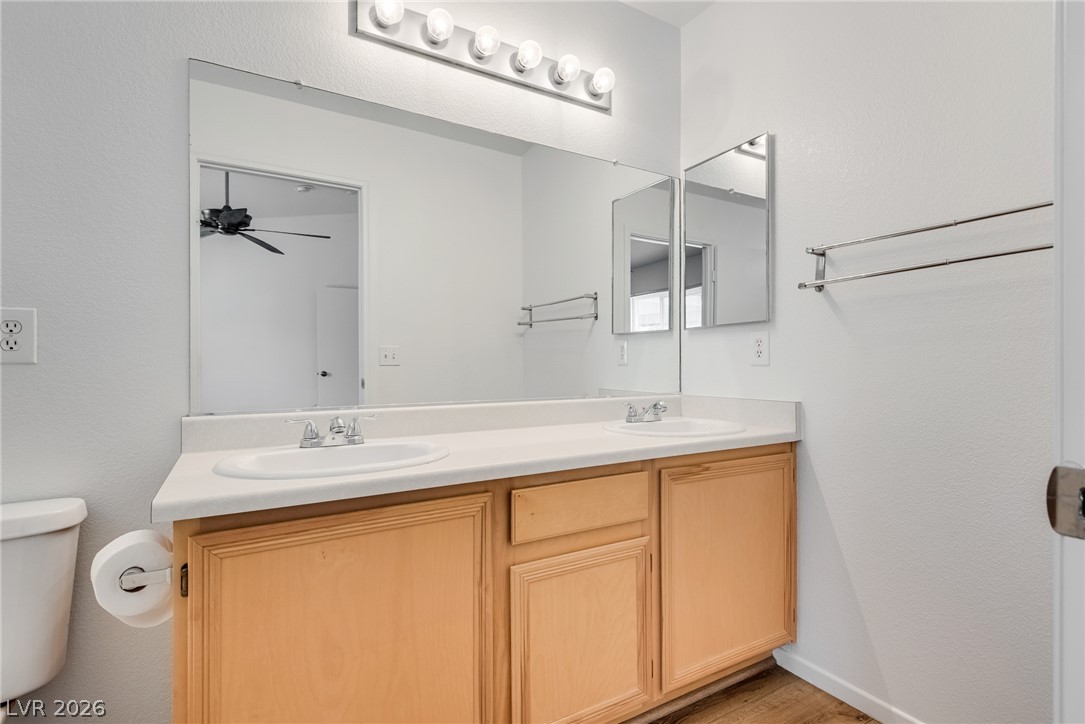 4833 Whispering Spring Avenue Property Photo 17