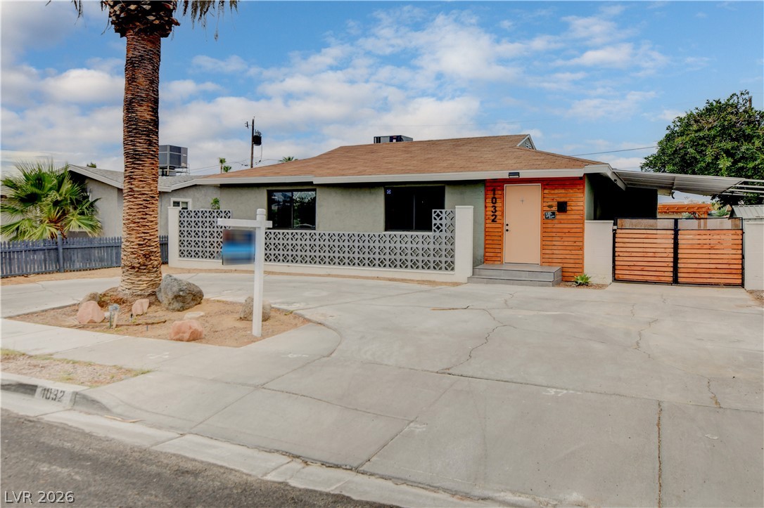 1032 Howard Drive Property Photo 3