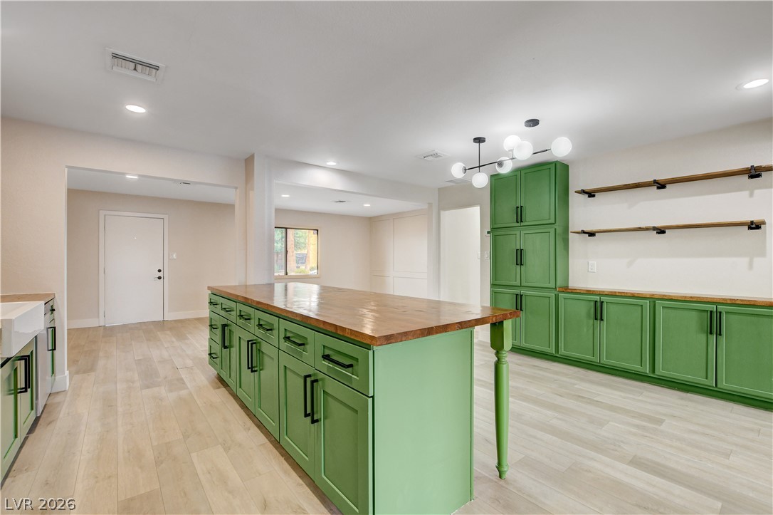 1032 Howard Drive Property Photo 14