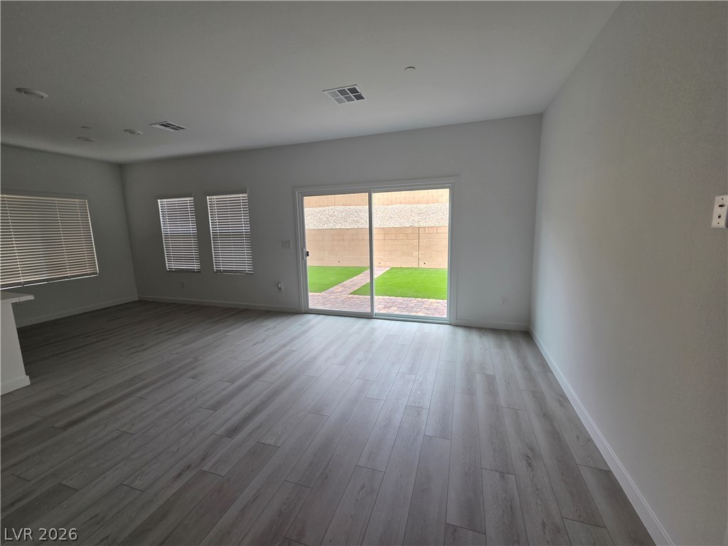 3339 Dancing Waters Street Property Photo 8