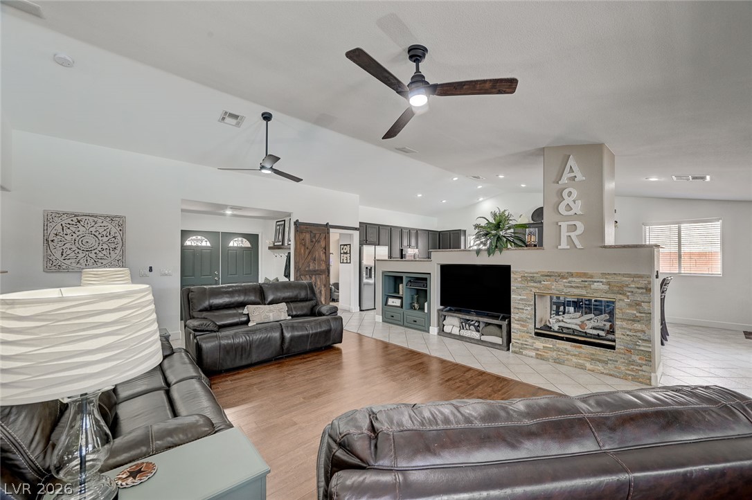 1072 Reed Point Court Property Photo 12