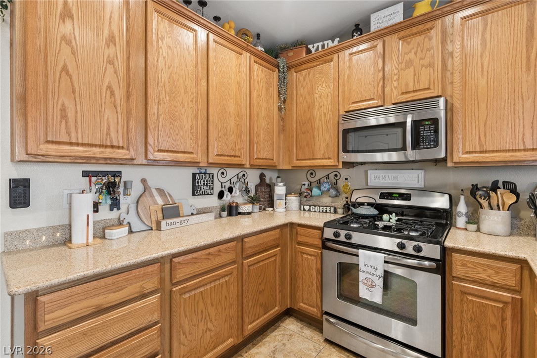 661 Calamus Palm Place Property Photo 9