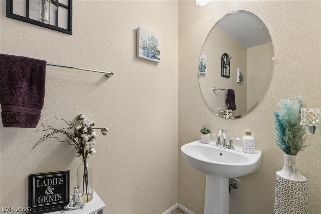 661 Calamus Palm Place Property Photo 29