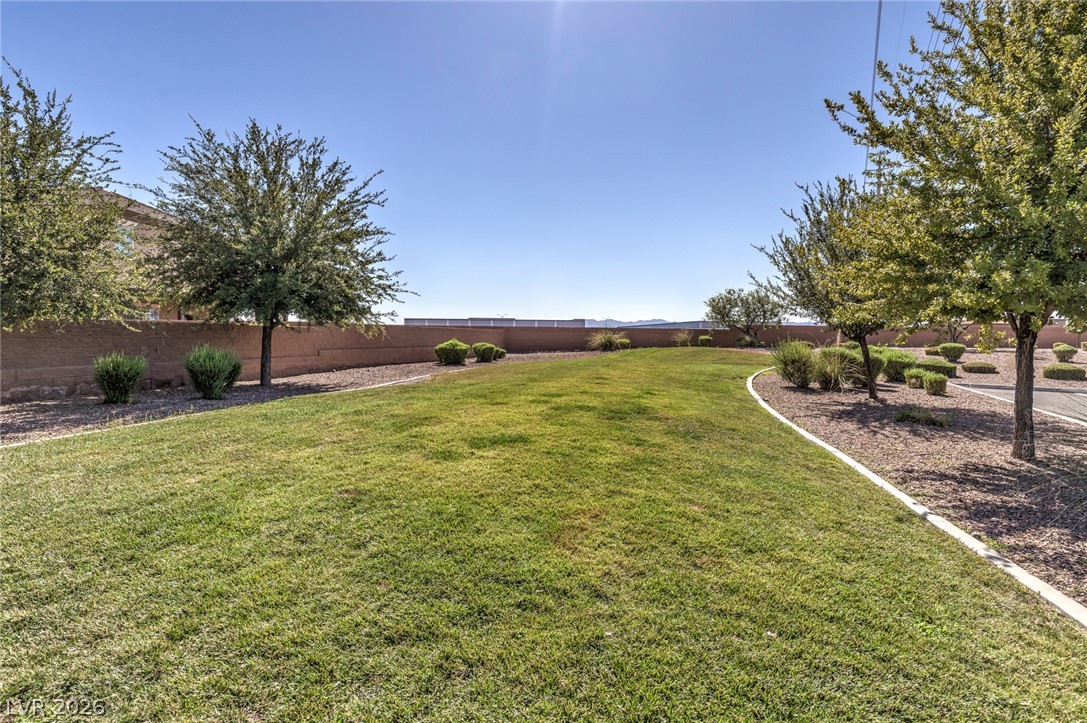 661 Calamus Palm Place Property Photo 39