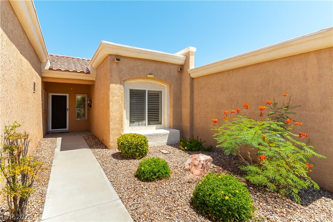 10044 Bundella Drive Property Photo 4