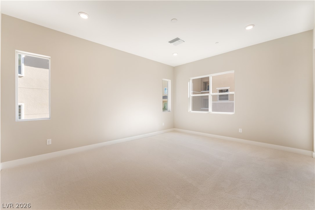 9132 Las Manaitas Avenue 202 Property Photo 6