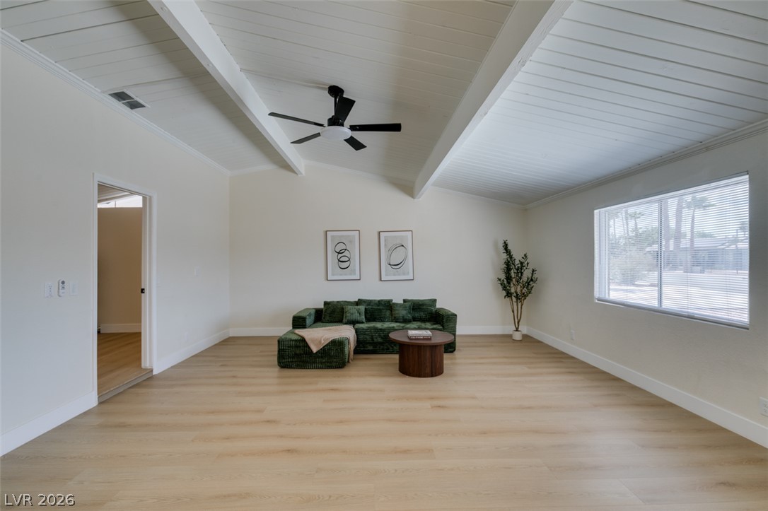 1111 Strong Drive Property Photo 10