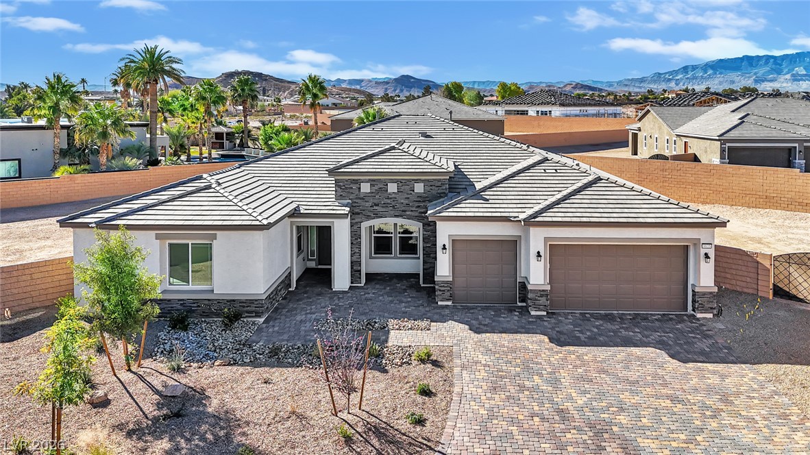 8835 South Tenaya Way Property Photo 1