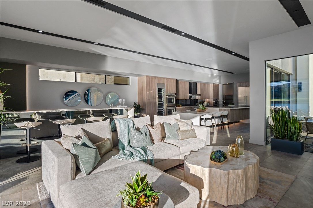 28 Heron Harbour Drive Property Photo 8
