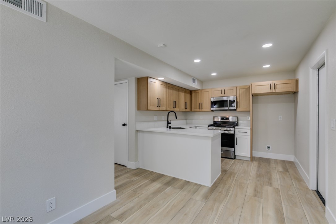 59 Sirnoble Street Property Photo 28