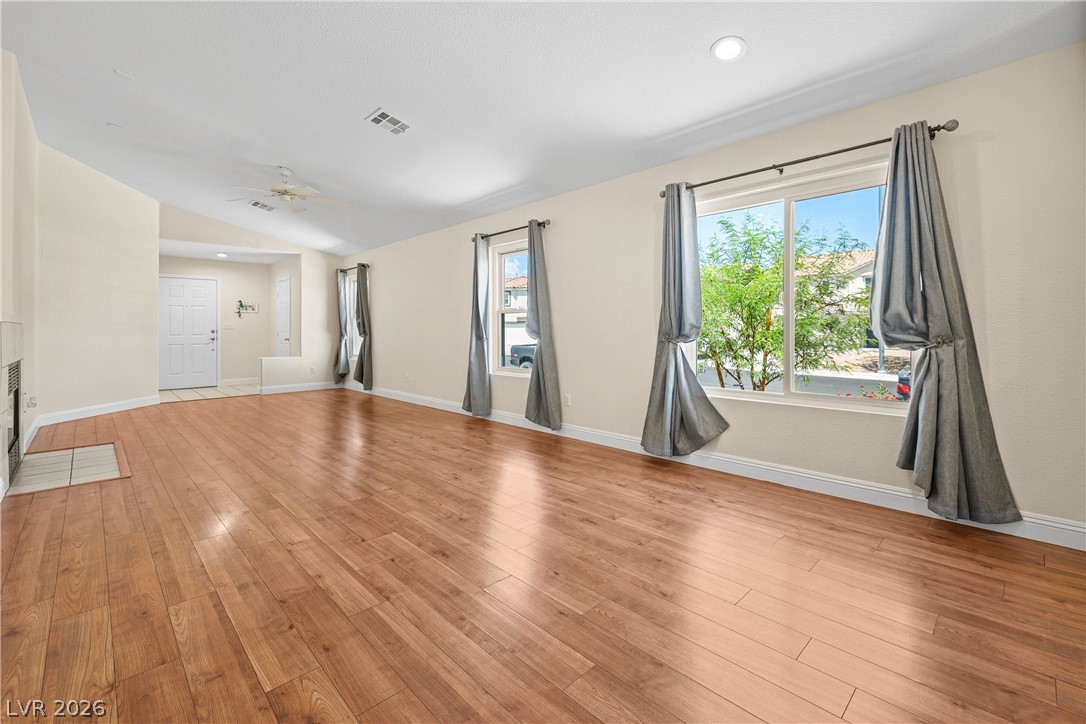 8609 Majestic Pine Avenue Property Photo 6