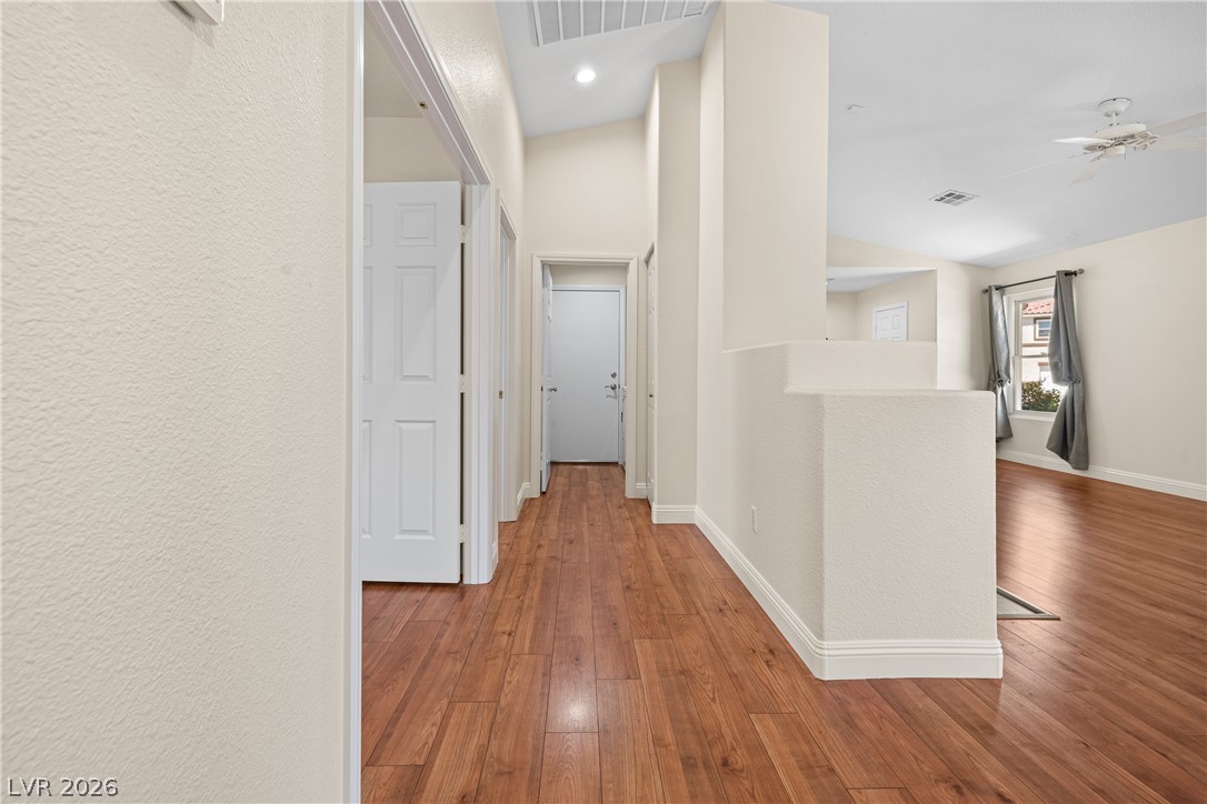 8609 Majestic Pine Avenue Property Photo 15