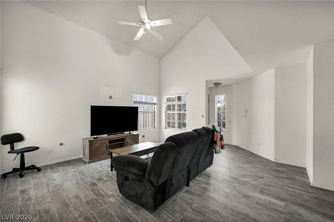 8601 Freeport Lane Property Photo 17