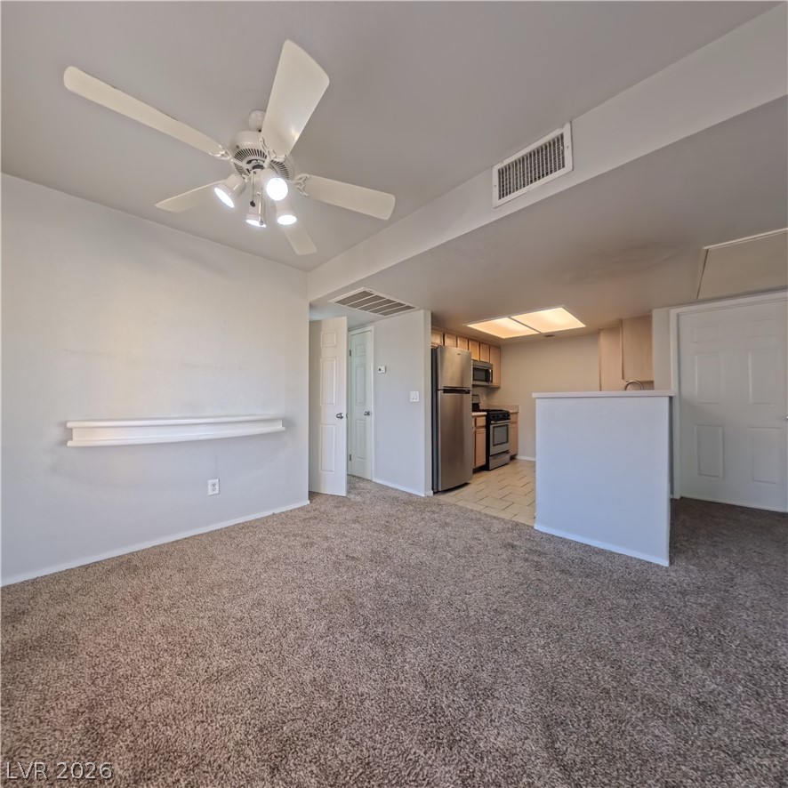 8070 West Russell Road 2091 Property Photo 5