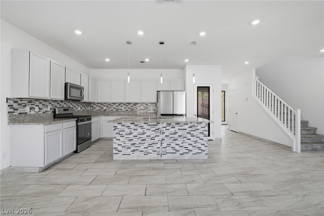 8025 Texas Hills Street Property Photo 15