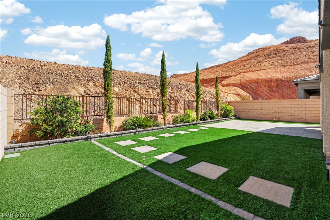 72 Navajo Bridge Lane Property Photo 43