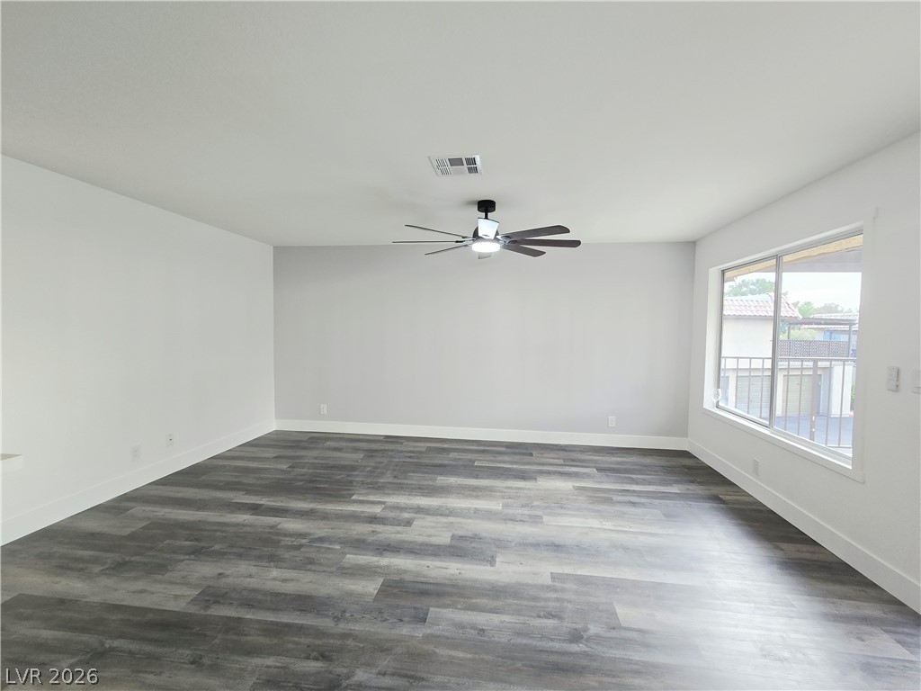 1833 Plum Court Property Photo 5