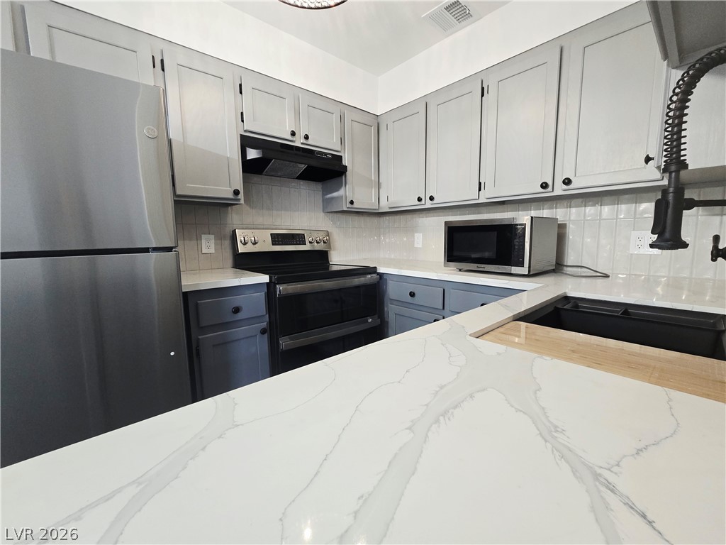 1833 Plum Court Property Photo 16