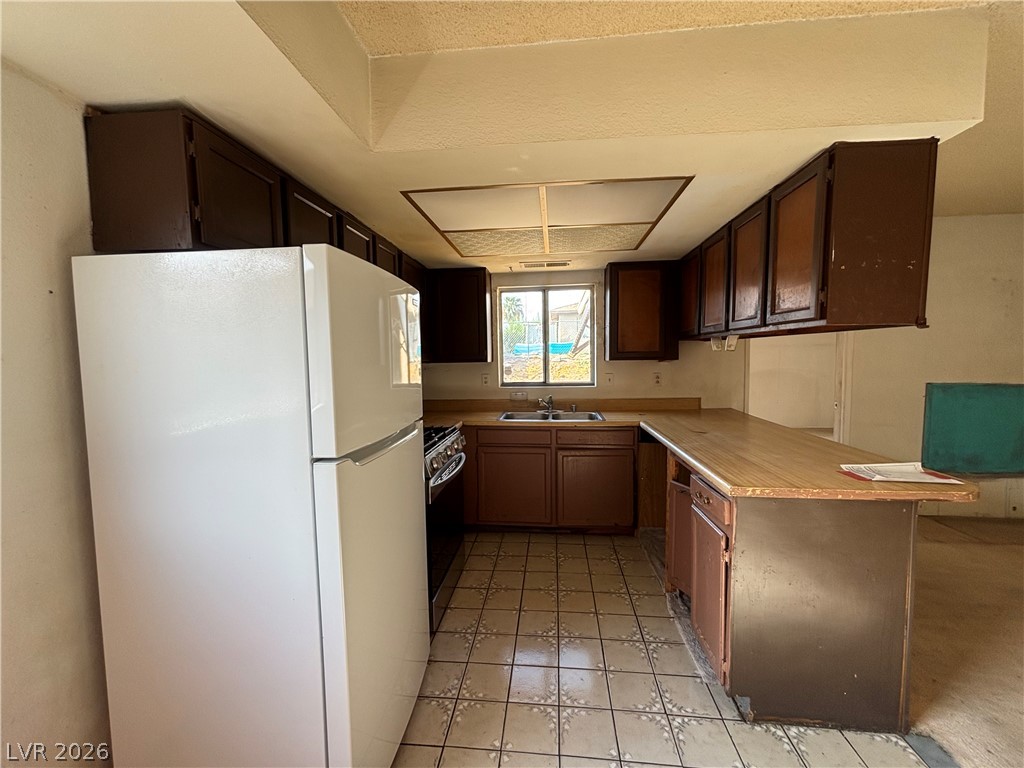 528 Close Avenue Property Photo 5