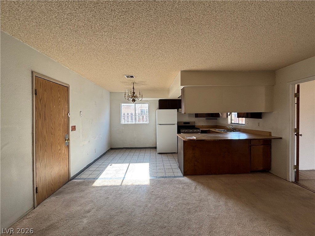 528 Close Avenue Property Photo 10