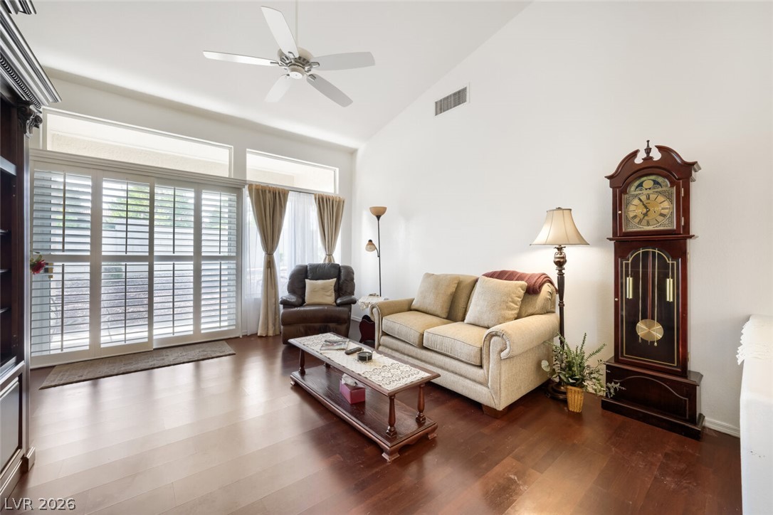 10413 Junction Hill Drive Property Photo 7
