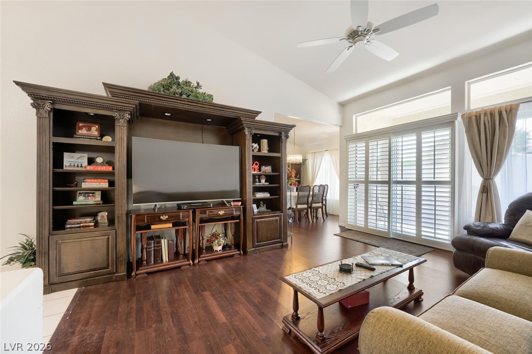 10413 Junction Hill Drive Property Photo 8