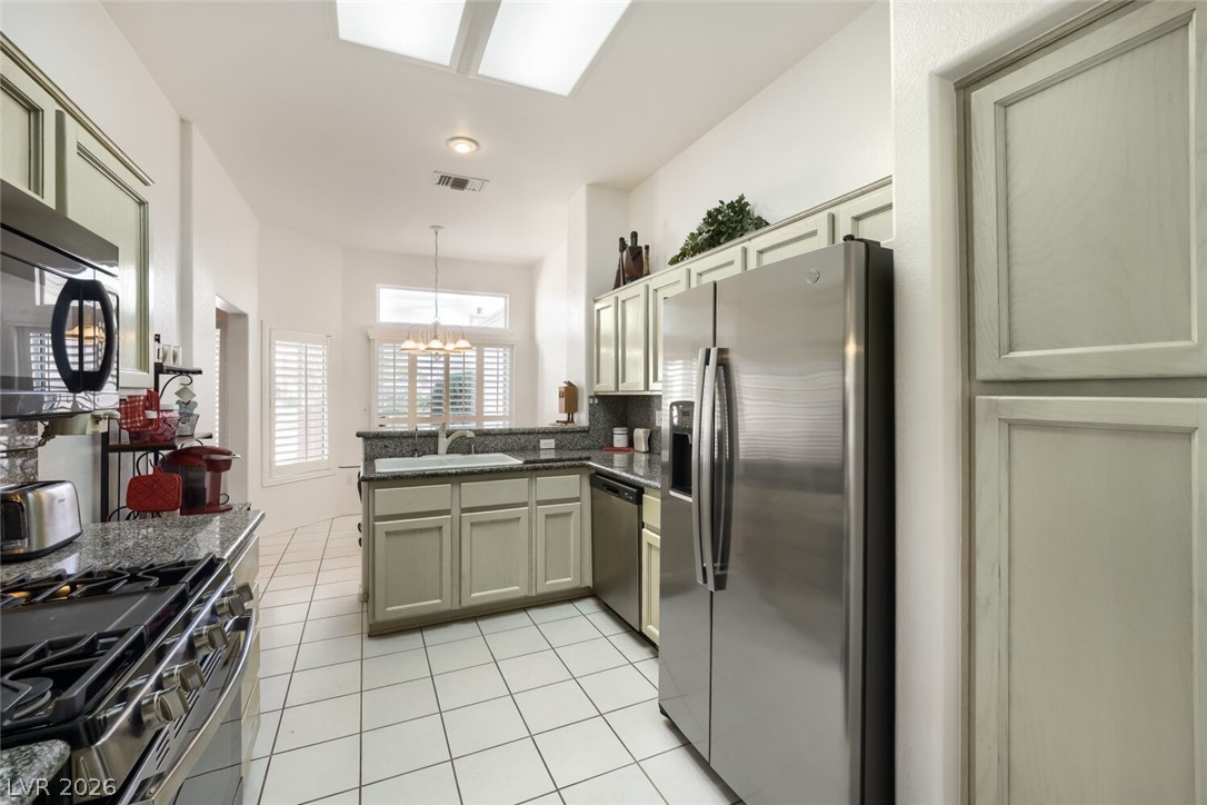 10413 Junction Hill Drive Property Photo 13