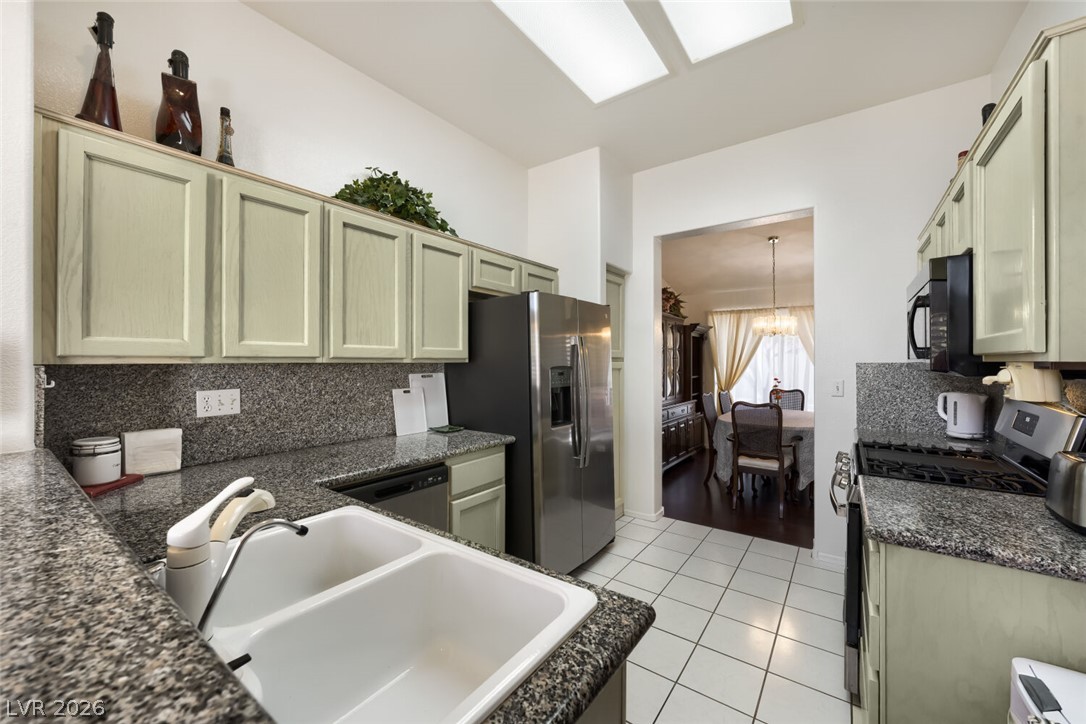 10413 Junction Hill Drive Property Photo 15