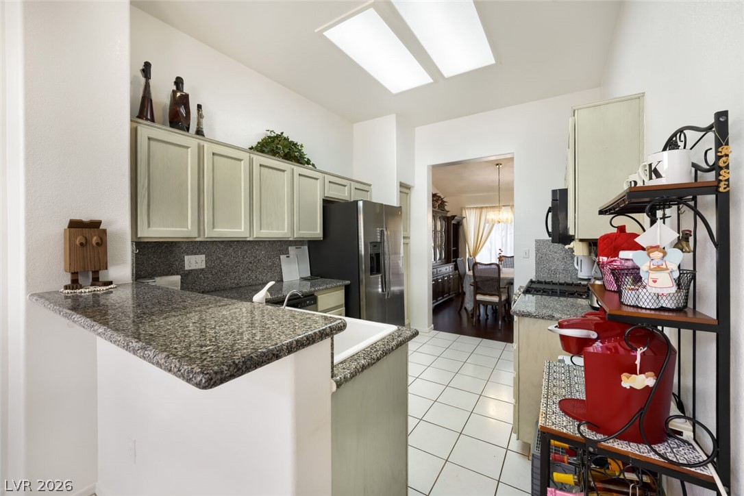 10413 Junction Hill Drive Property Photo 16
