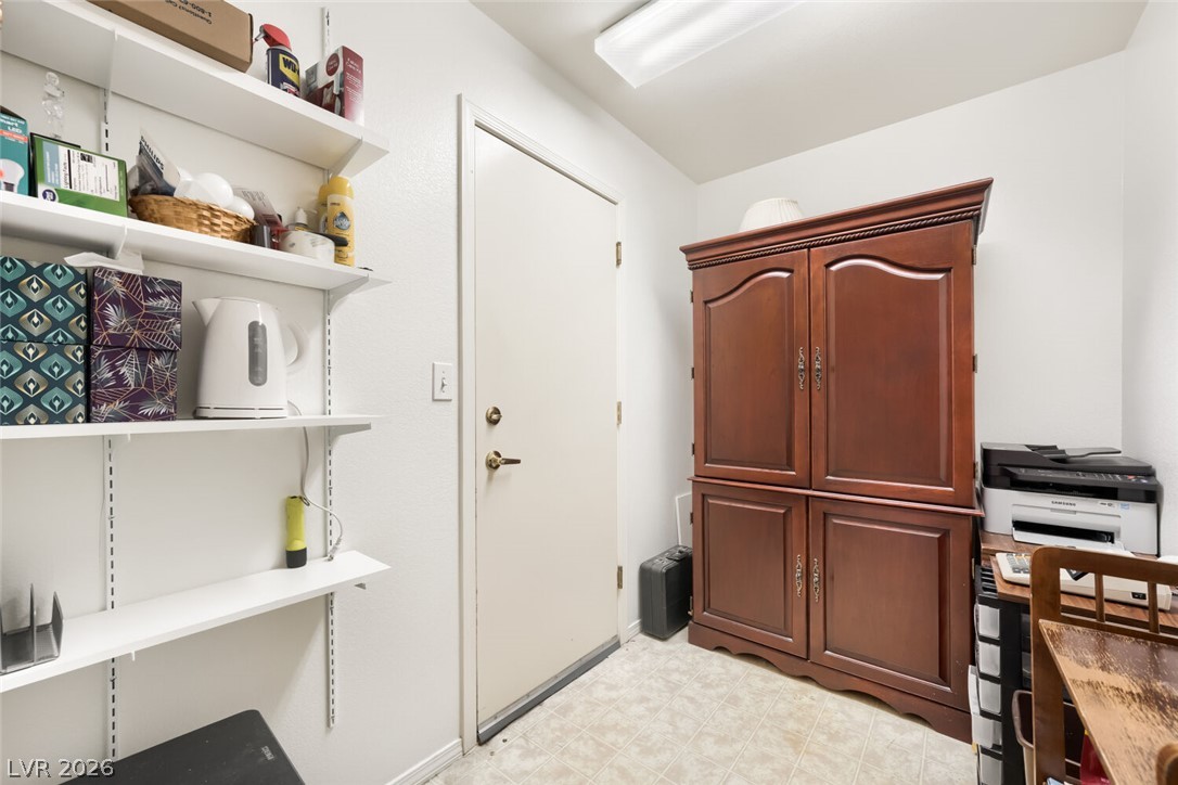 10413 Junction Hill Drive Property Photo 24
