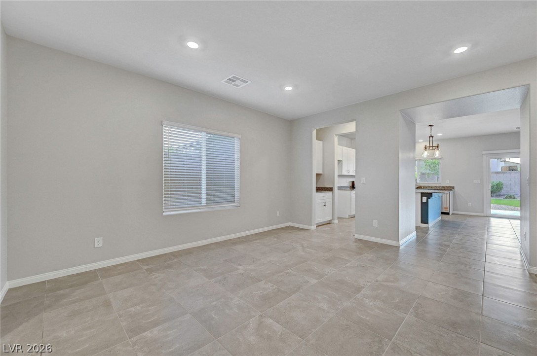 7845 Stone Forest Street Property Photo 6