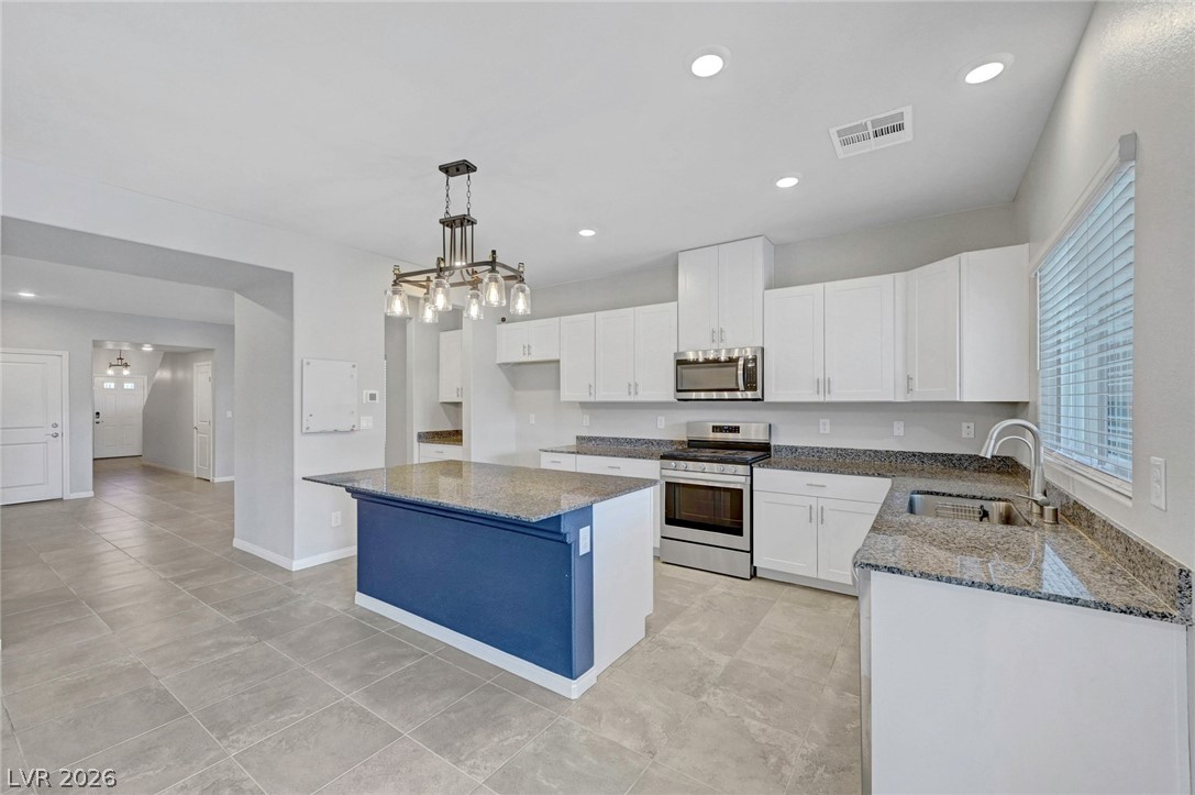 7845 Stone Forest Street Property Photo 14