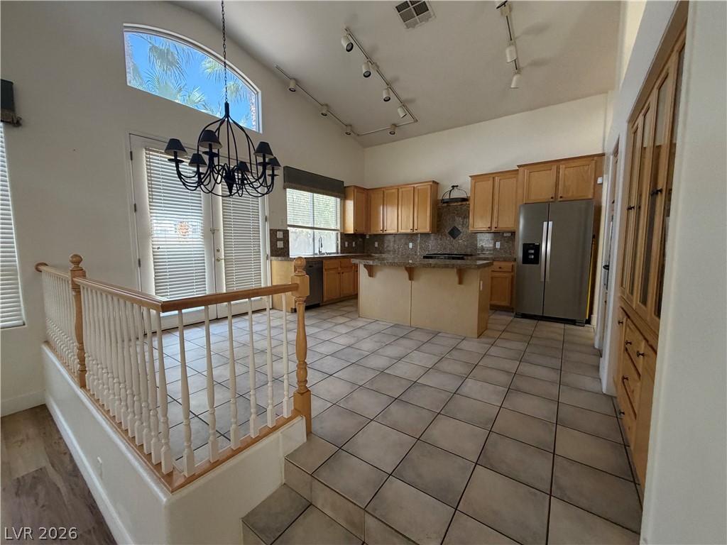 10225 Red Bridge Avenue Property Photo 5