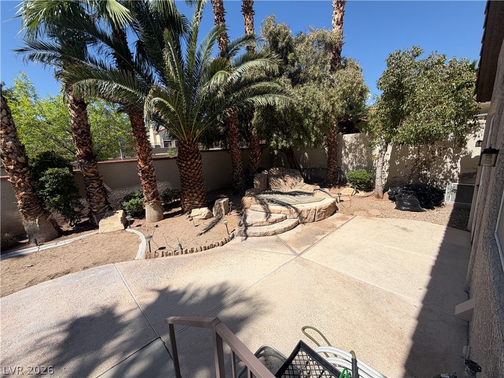 10225 Red Bridge Avenue Property Photo 8