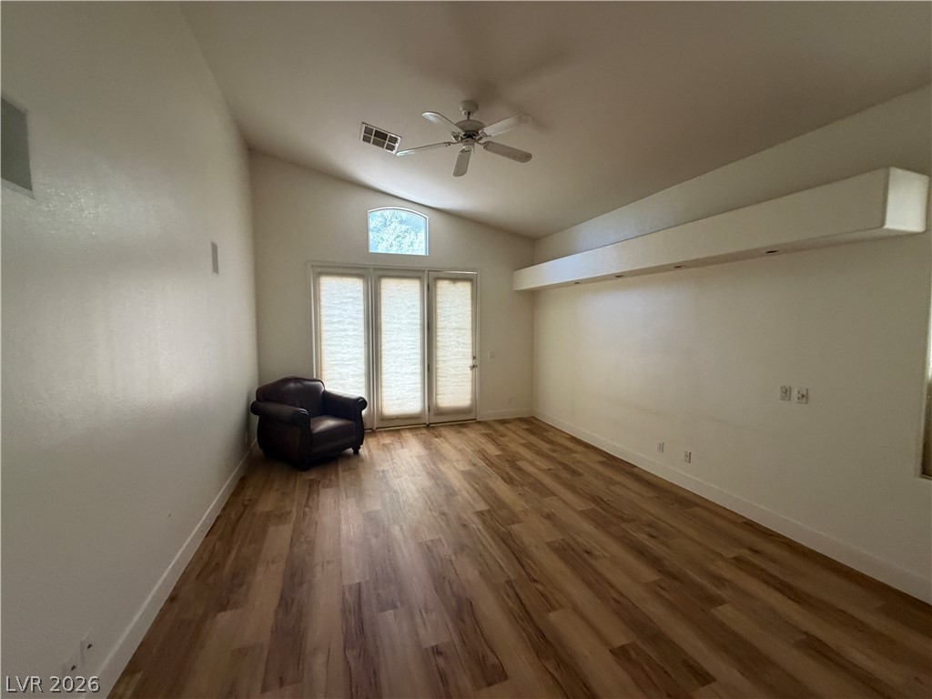 10225 Red Bridge Avenue Property Photo 9