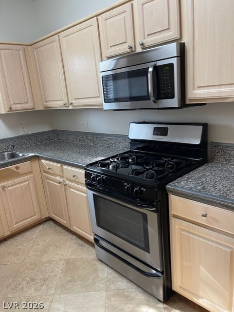 5250 South Rainbow Boulevard 1010 Property Photo 24