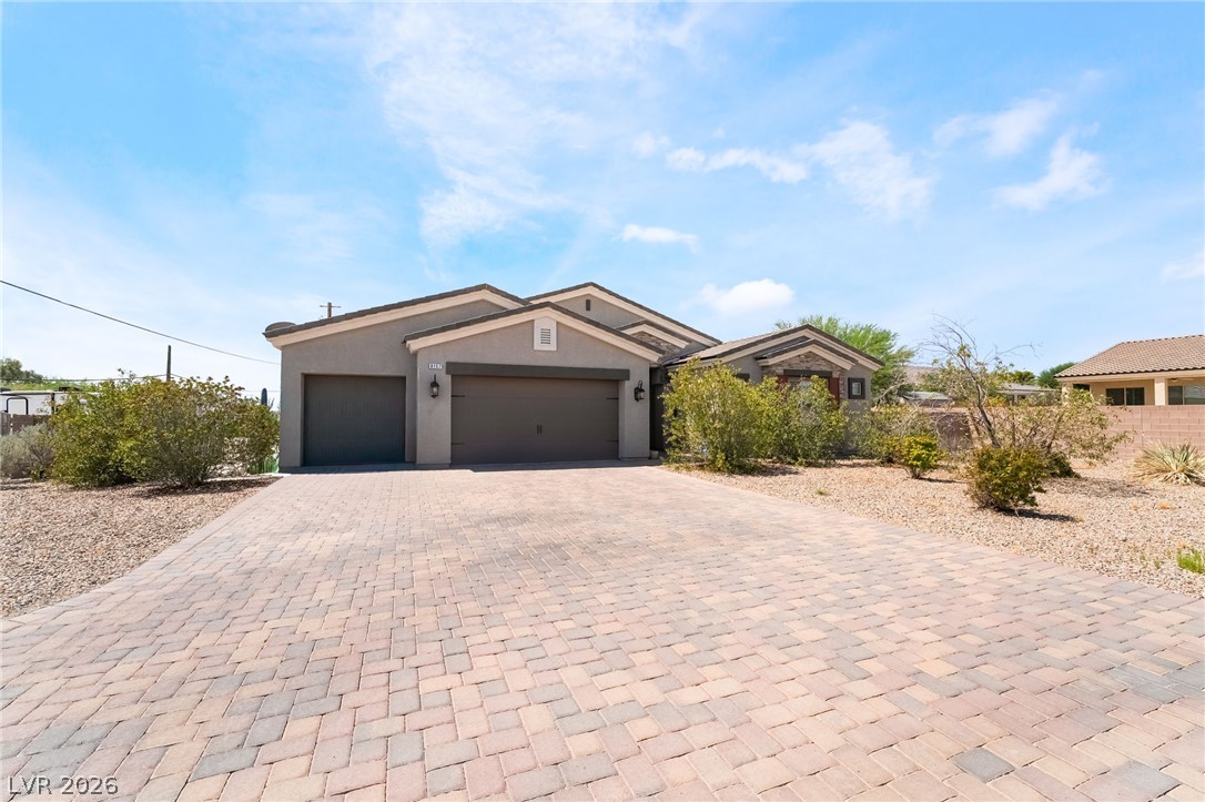 8157 Gilespie Street Property Photo 1