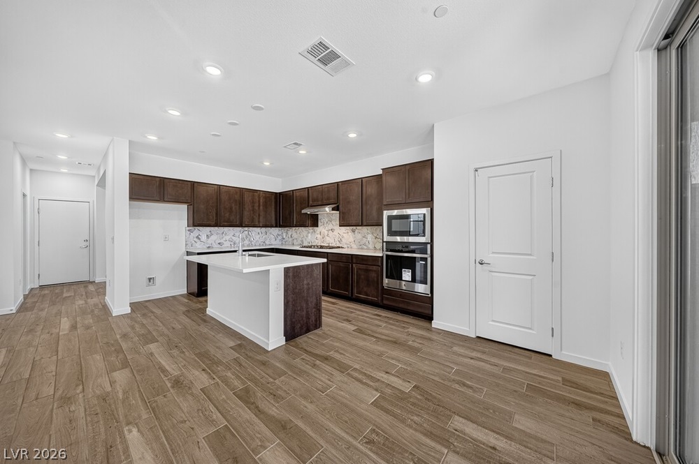 123 Tardando Avenue Property Photo 7