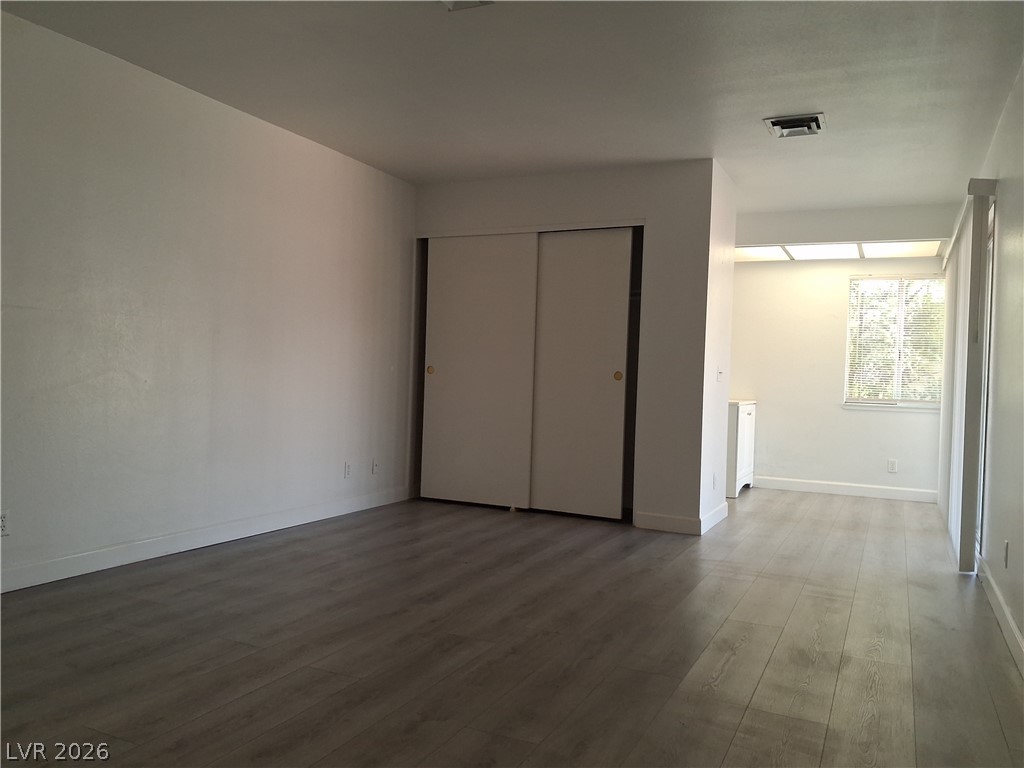 2348 Florence Avenue Property Photo 6
