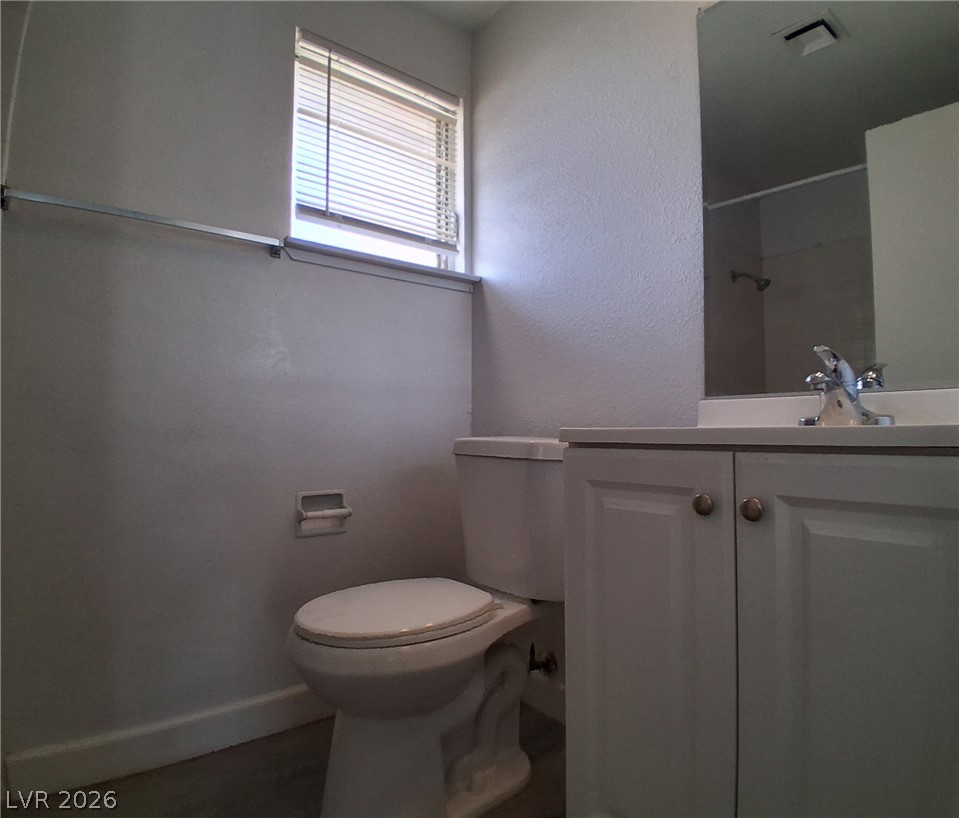 2348 Florence Avenue Property Photo 10