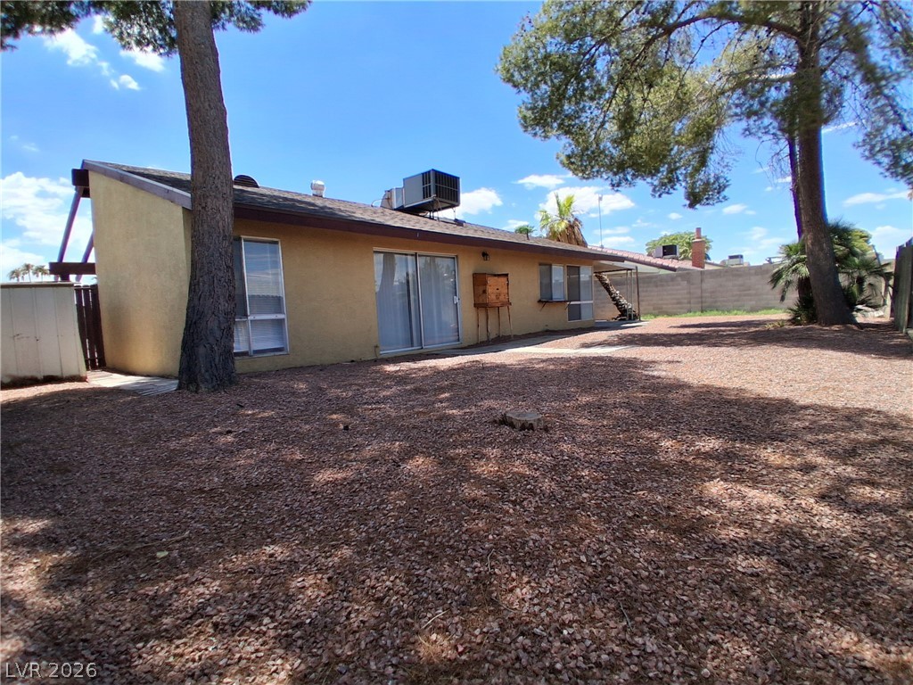 2348 Florence Avenue Property Photo 14