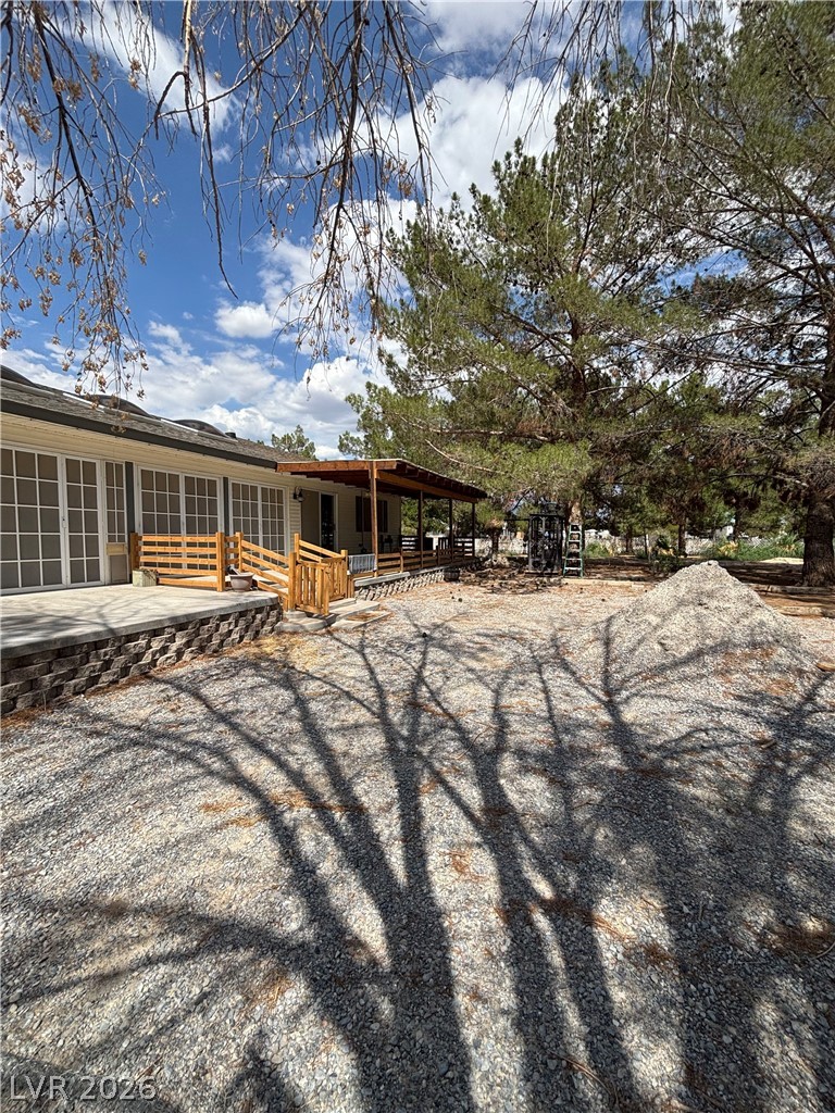 2481 East Falcon Street Property Photo 11